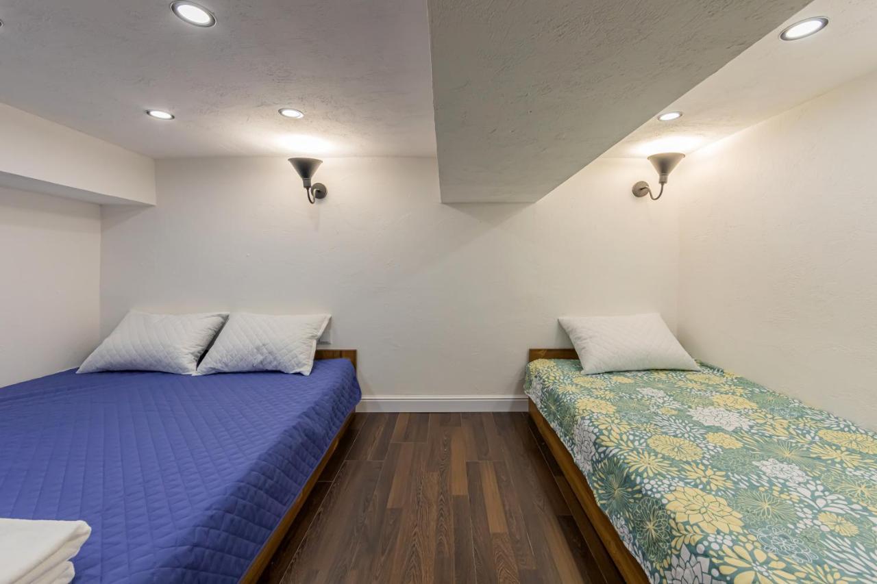 Kyiv Saksahanskoho Apart Hotel Εξωτερικό φωτογραφία