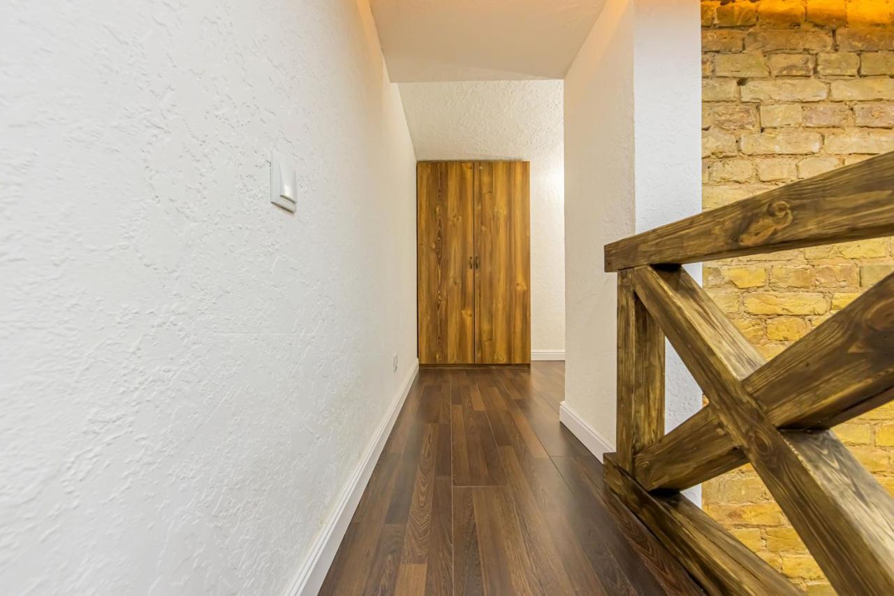 Kyiv Saksahanskoho Apart Hotel Εξωτερικό φωτογραφία